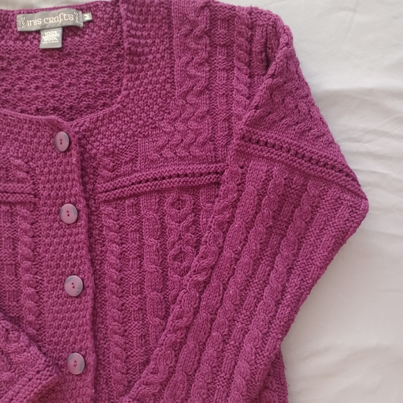 INIS CRAFTS IRISH HAND CRAFTED MERINO  SWEATER SIZE MED BURGUNDY - Picture 5 of 10